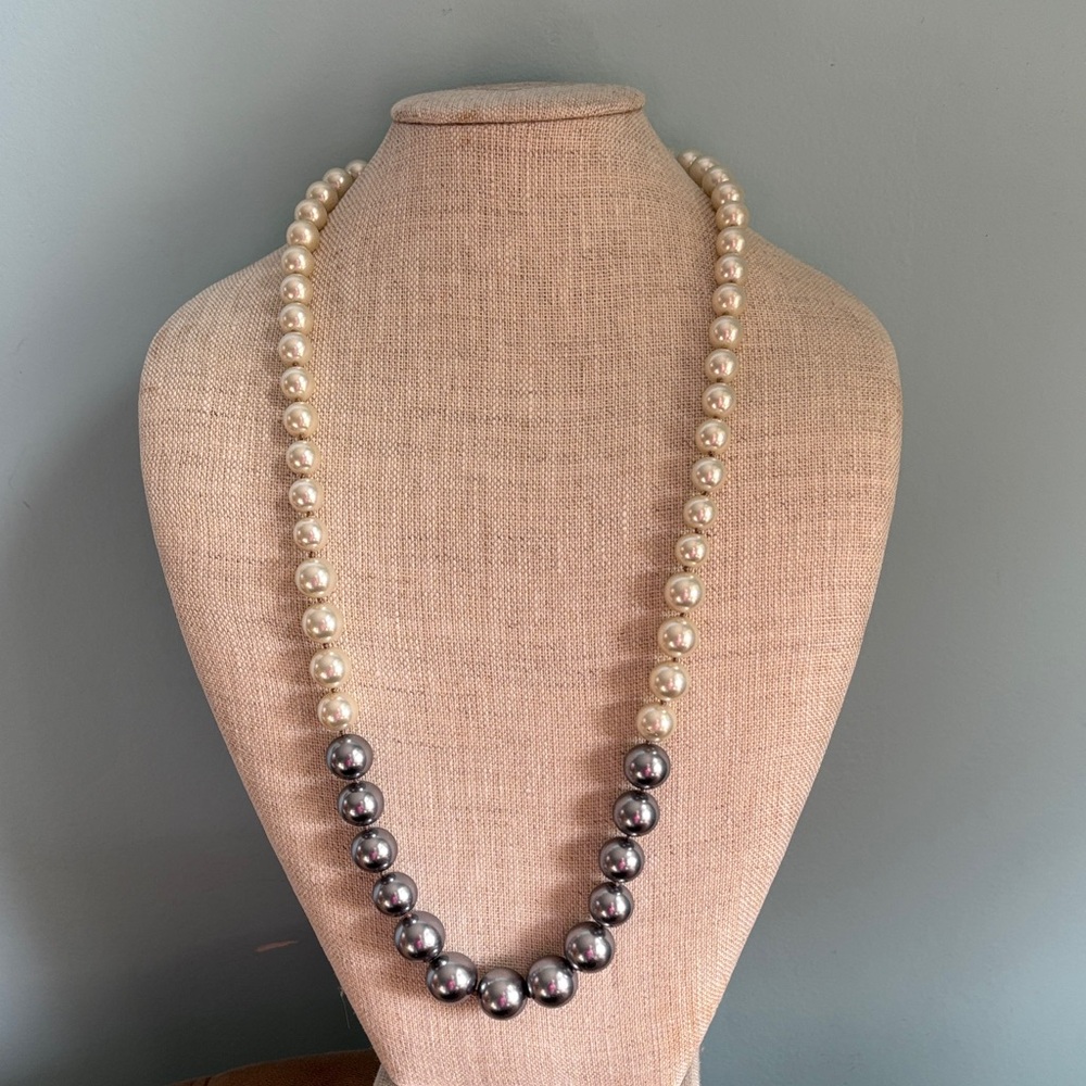 🟢Kenneth Jay Lane Faux Pearl Necklace